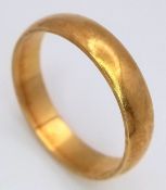 An 18K Yellow Gold Band Ring. UK hallmarks. 4mm width. Size M. 3.25g.