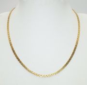 A 9K Yellow Gold S-Link Chain Necklace. 38cm. 10.6g.