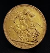 A 1900, QUEEN VICTORIA, FULL SOVEREIGN COIN. 22K GOLD. 9724 - 21.
