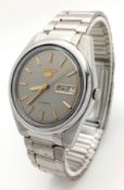 Gentleman’s Vintage SEIKO AUTOMATIC WRISTWATCH. Day/Date Model 331029. Full working order. Please