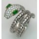 An 18K White Gold Diamond and Emerald Snake Ring. Emerald set eyes and round cut diamonds to the - Bild 1 aus 9