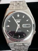Gentleman’s Vintage 07S26-02EO SEIKO 5 AUTOMATIC WRISTWATCH. 21 Jewels. Day/Date Model. Bracelet