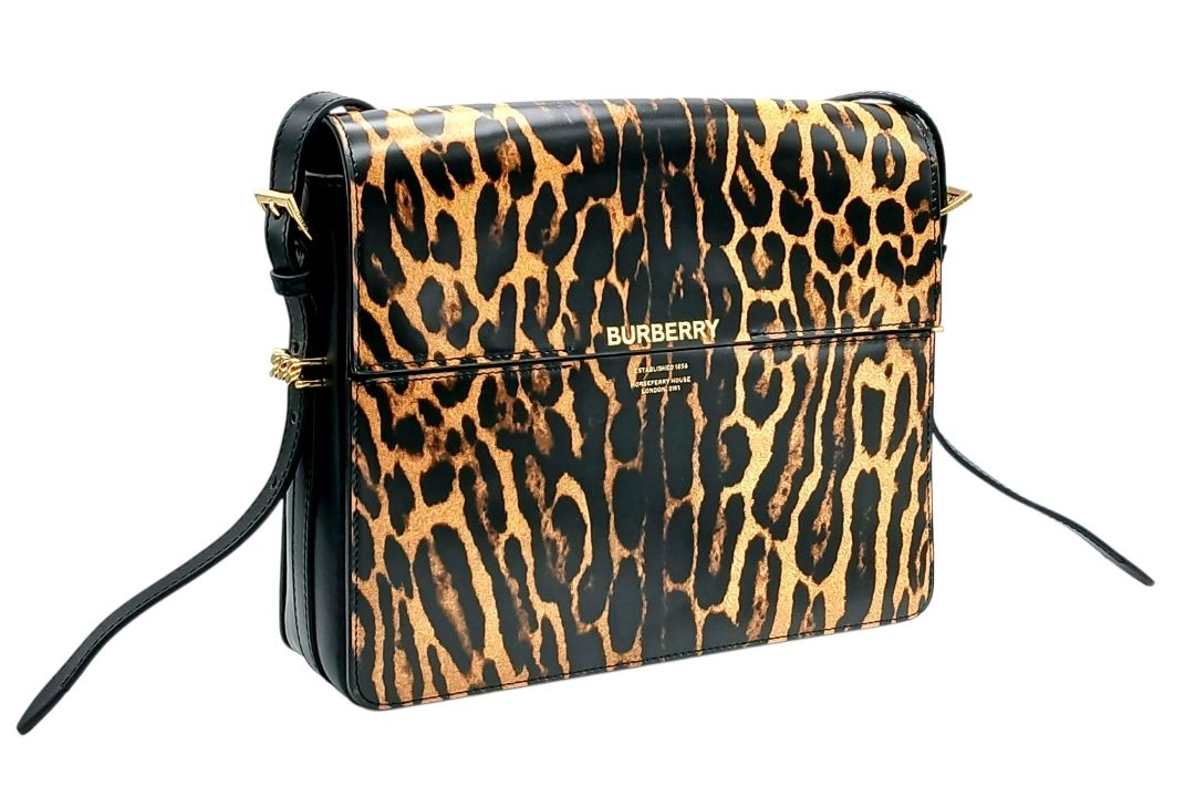 A Burberry Grace Leopard Print Shoulder Bag. Leopard-print leather exterior with black leather trim, - Bild 1 aus 11