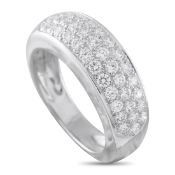A Van Cleef & Arpels 18K White Gold 0.75ct Diamond Ring. Set in 18K White Gold, the design