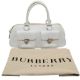 A Burberry White Leather Barrel Handbag. White grained leather exterior with silver-tone hardware, - Bild 2 aus 14