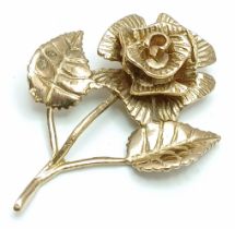 Impressive Fully Hallmarked 9 CARAT GOLD ‘ENGLISH ROSE’ PENDANT. 4.6 Grams. 3.0 cm. Please see all