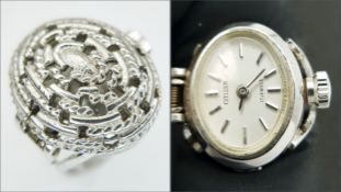 A Vintage Japanese CITIZEN 17-Jewel Mechanical Ring Watch. A manual-winding jewellery timepiece,