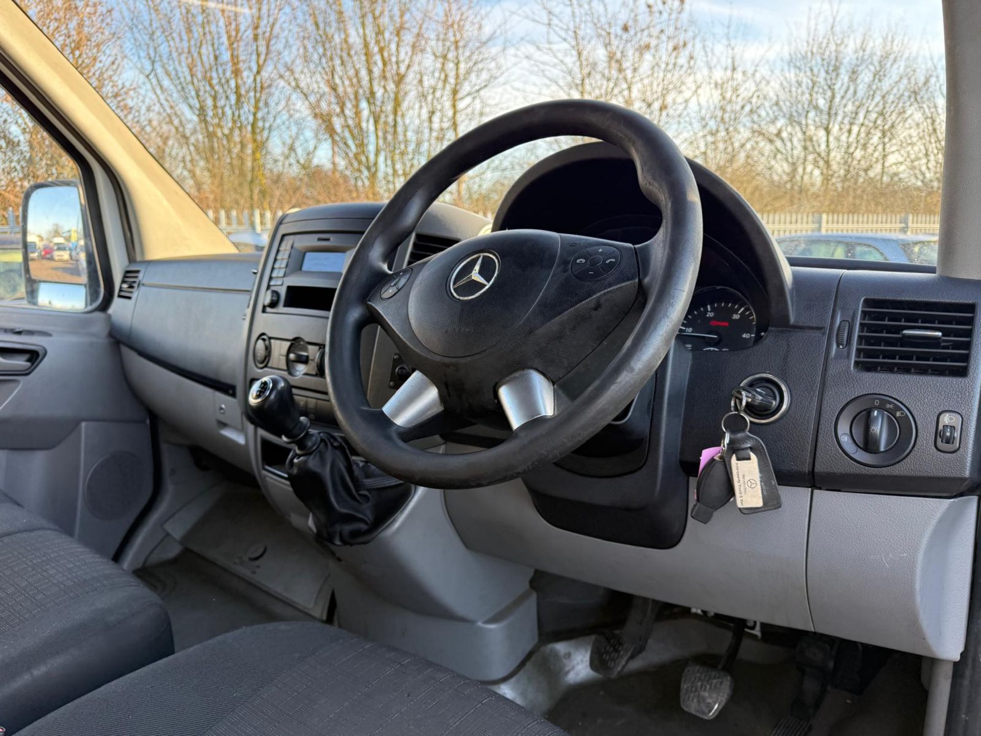 ** ON SALE ** MERCEDES-BENZ SPRINTER (MOT NOV 2026) 313 CDI 2.1 CDI LWB H/R 2015 - Image 10 of 14