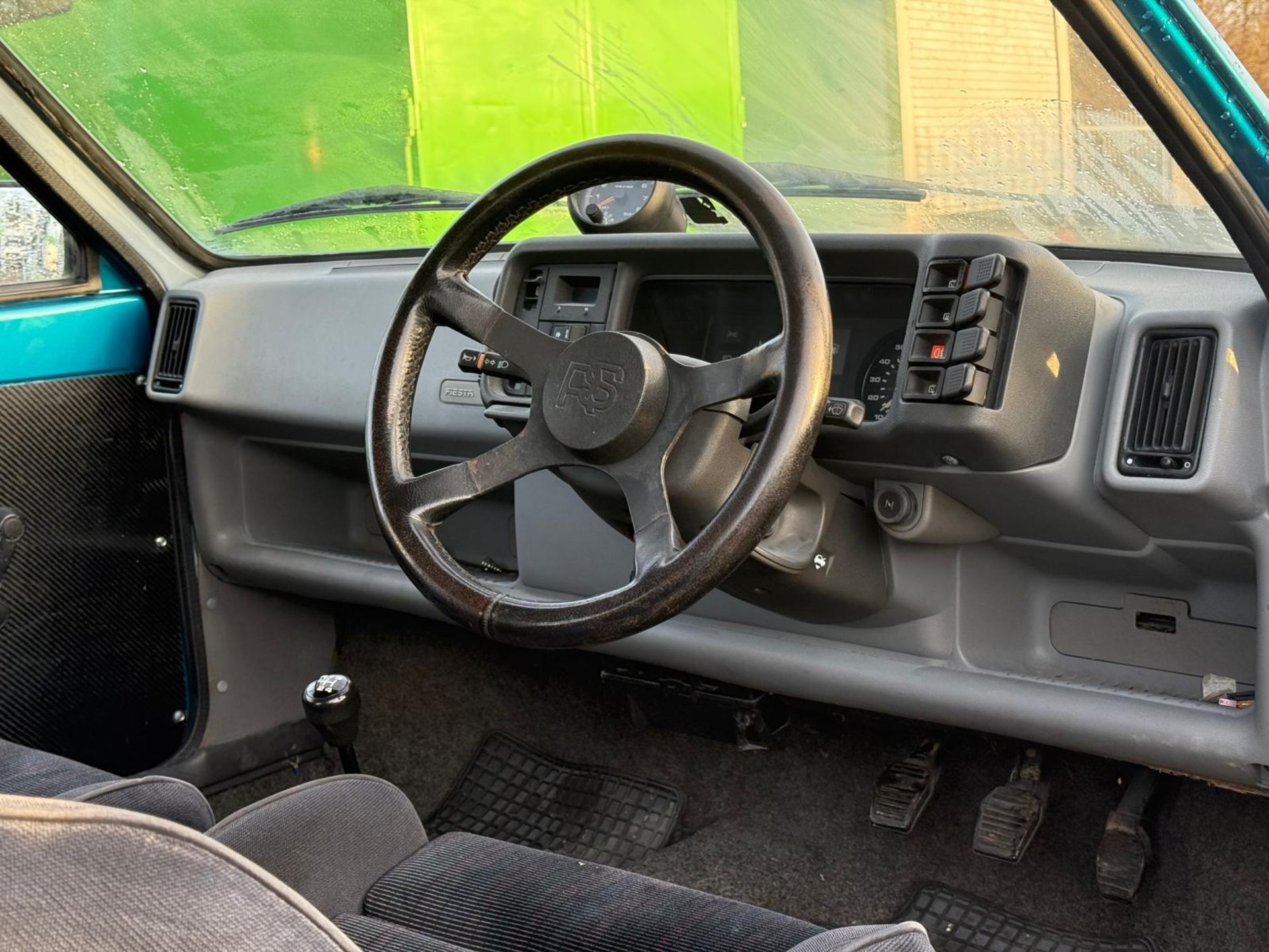ford-fiesta-mk2-2-0-zetec-on-r6-carbs-1985-mot-jan-2027-vehicle-make