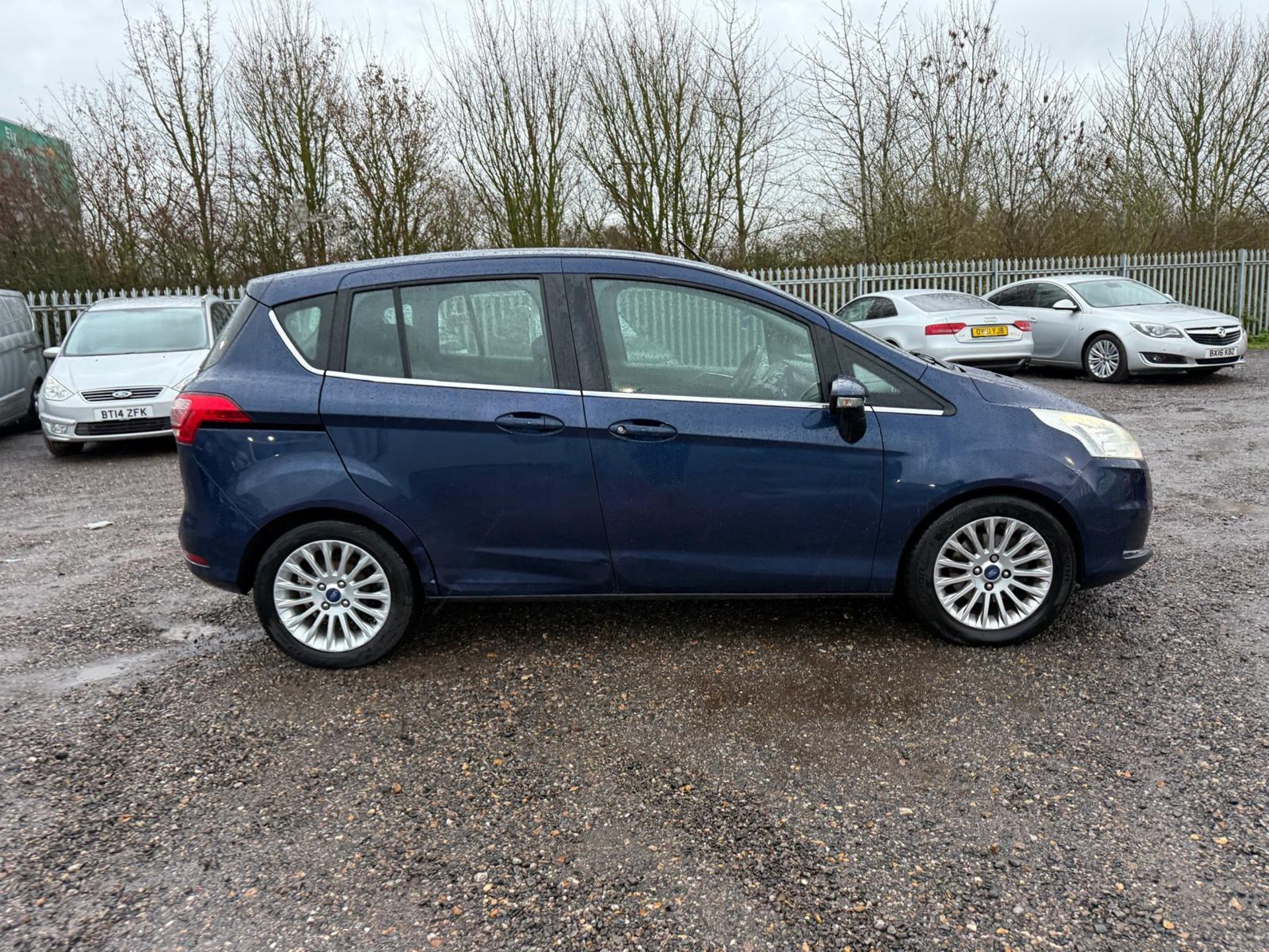 ** ON SALE ** FORD B-MAX (MOT APRIL 2027) 1.0 ECOBOOST 100 TITANIUM MPV 2013 (13) - Image 2 of 19
