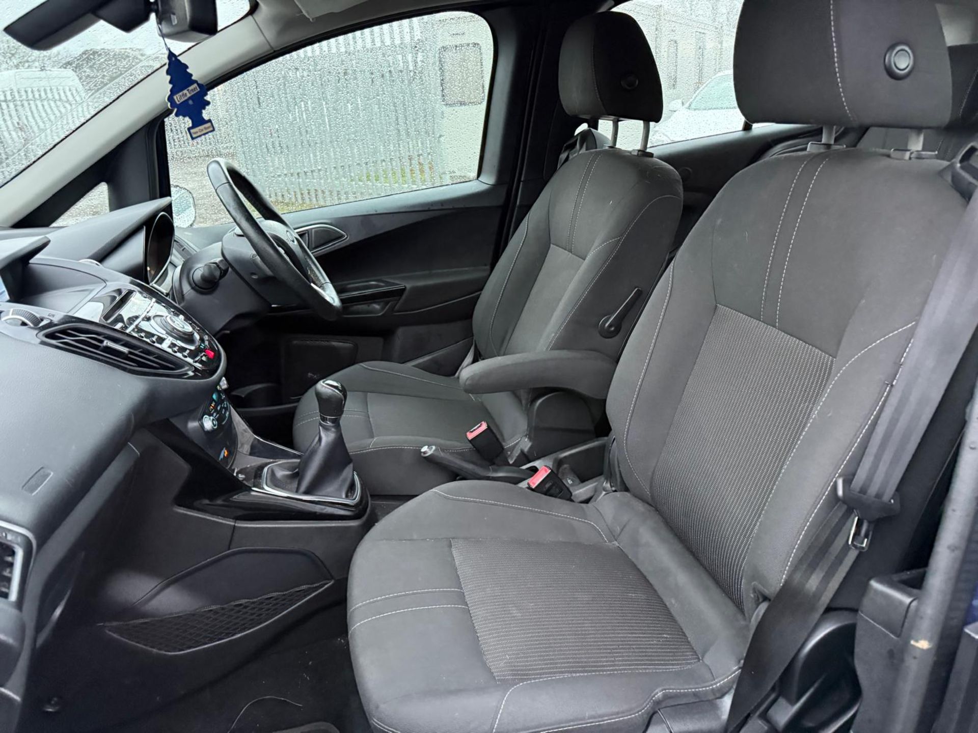 ** ON SALE ** FORD B-MAX (MOT APRIL 2027) 1.0 ECOBOOST 100 TITANIUM MPV 2013 (13) - Image 8 of 19