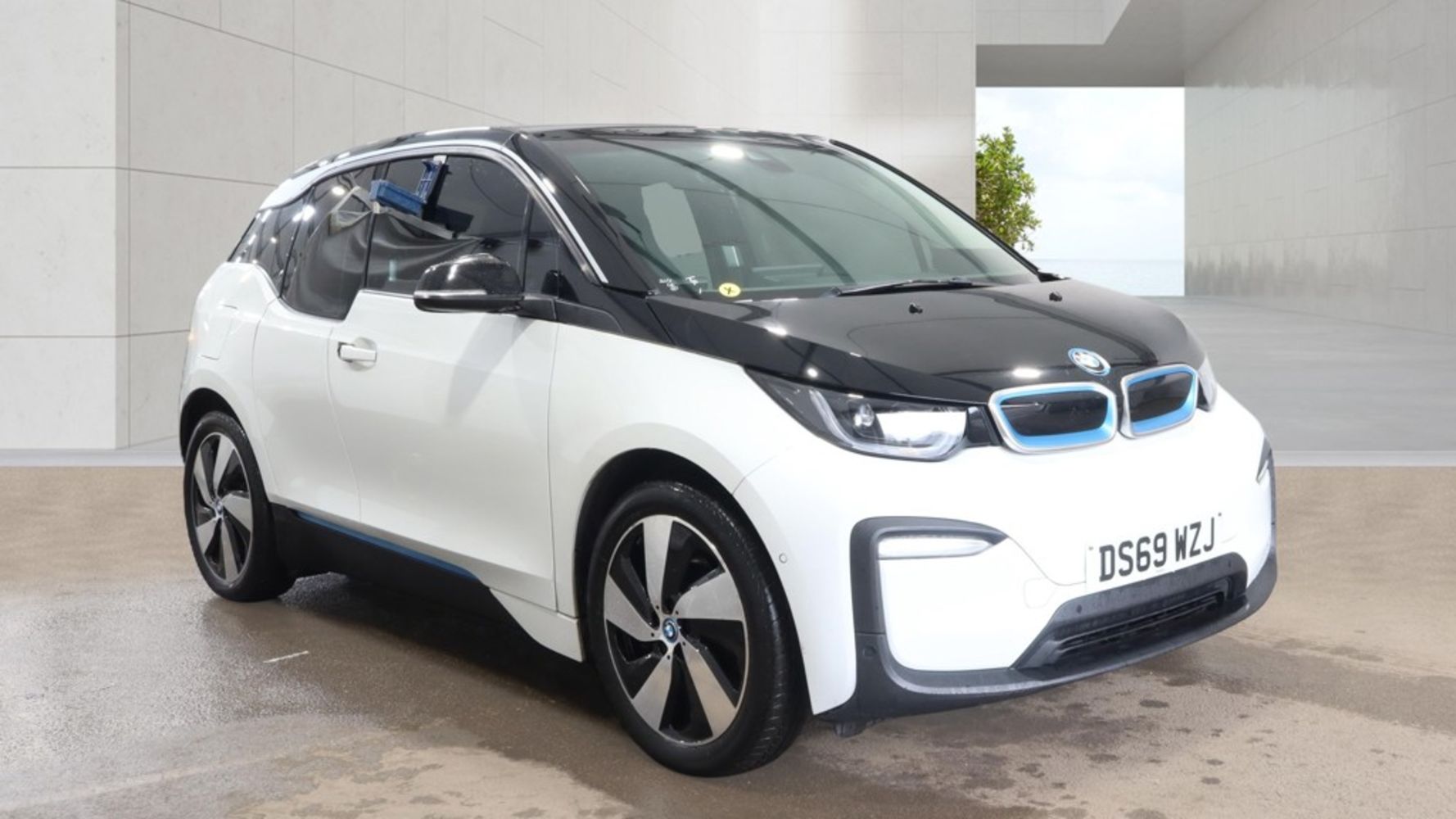 CARS - NATURAL DIAMONDS - WATCHES - COMMERCIAL VEHICLES & VANS - GEMSTONES - NATURAL DIAMOND JEWELLERY!! WE HAVE IT ALL - NOT TO BE MISSED!!!