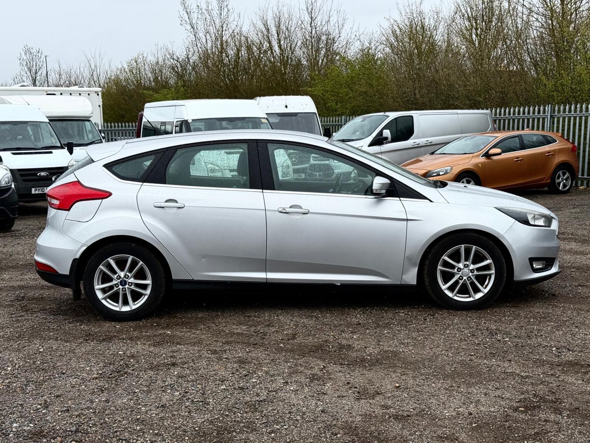 FORD FOCUS 1.0 ECOBOOST (MOT JAN 2027) T 125 2015 (65) ULEZ AND CAZ COMPLAINT £20 ROAD TAX - Image 2 of 19