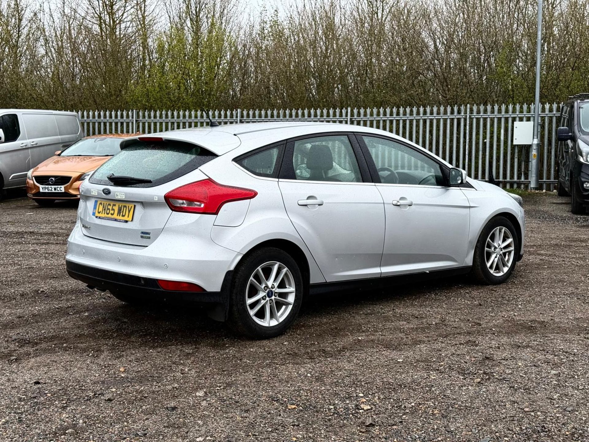 FORD FOCUS 1.0 ECOBOOST (MOT JAN 2027) T 125 2015 (65) ULEZ AND CAZ COMPLAINT £20 ROAD TAX - Image 3 of 19