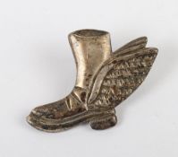 WW2 RAF Late Arrivals Winged Boot Badge