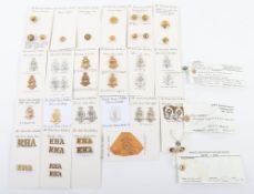 Assortment of Queen's Crown Cap, Collar, Shoulder Titles & Buttons to the Royal Horse Artillery.