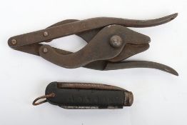 WW2 British Wire Cutters & Large Type Clasp Knife.