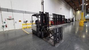 2014 Crown 4 Wheel Sit Down Forklift