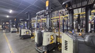2017 Crown Narrow Aisle Reach truck