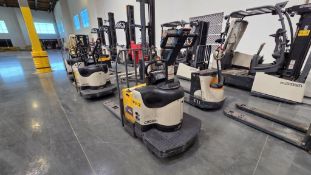 2021 Crown Walkie/Rider Pallet Jack