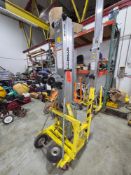 Sumner Material Lift