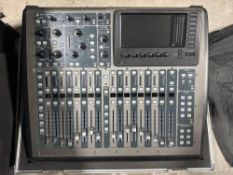 Behringer X32 Compact mixer, 40 input, 25 bus, 16 programmable Midas preams, 17 motorized faders, ch