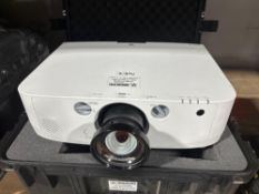 NEC PA550W Widescreen Projector