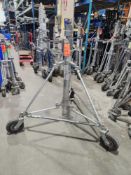 Matthews Crank O Vator Lighting Hand Crank Stand