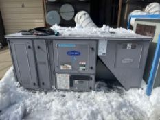 Carrier Commerical Rooftop AC Unit