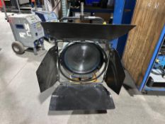 ARRI T12 Tungsten  Fresnel, 12kw 220v