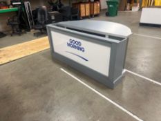 VSETDESIGNS.COM Proprietary Rolling News Anchor Desk