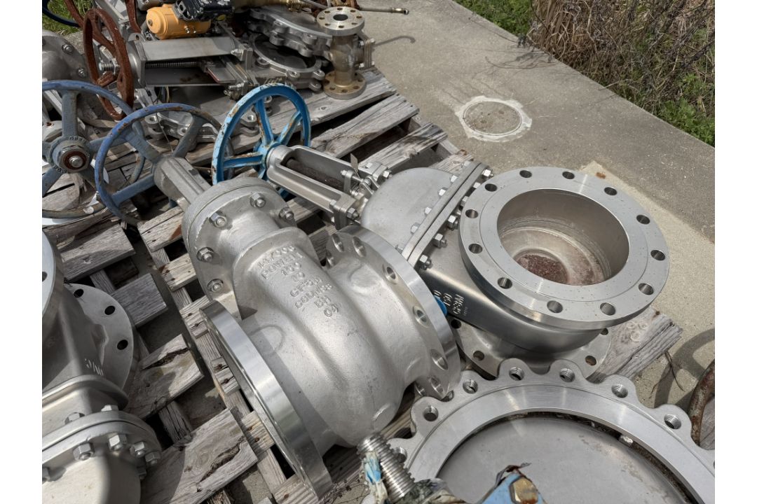 Large Gate Valves - Image 5 of 8