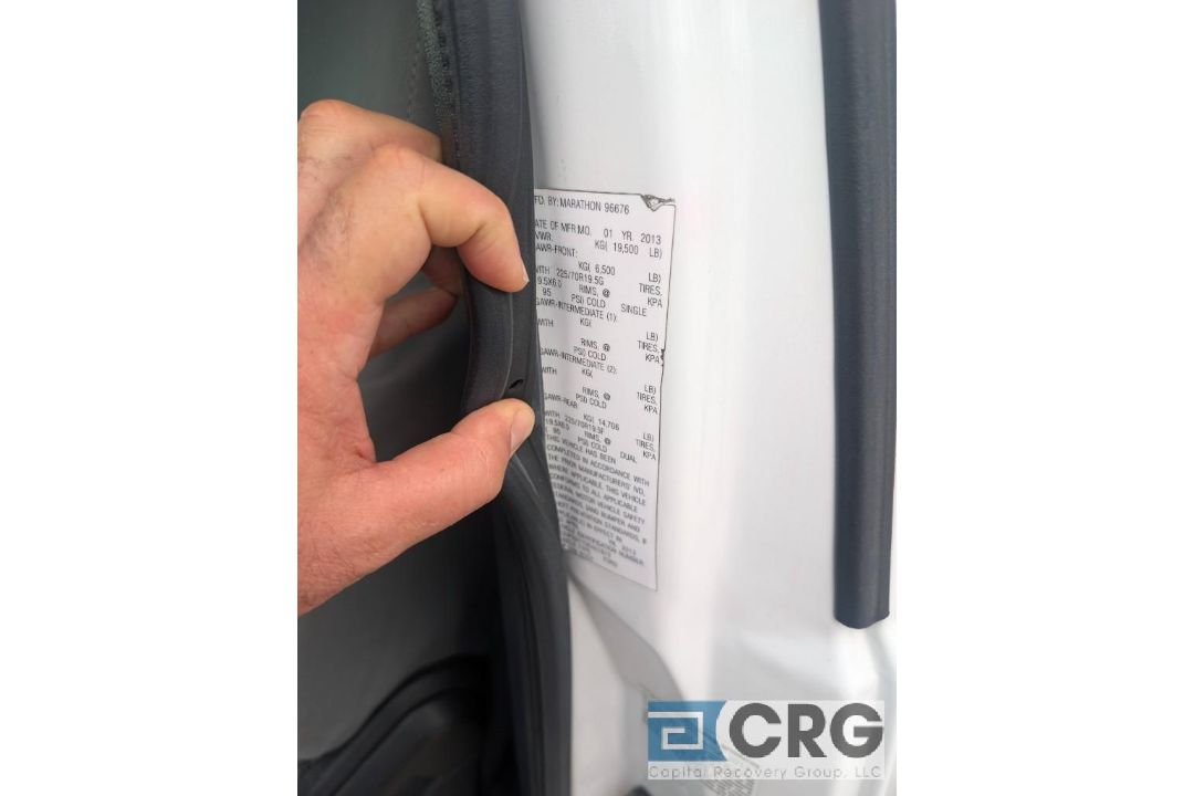 2013 Ford F550 Box Truck - Image 28 of 28