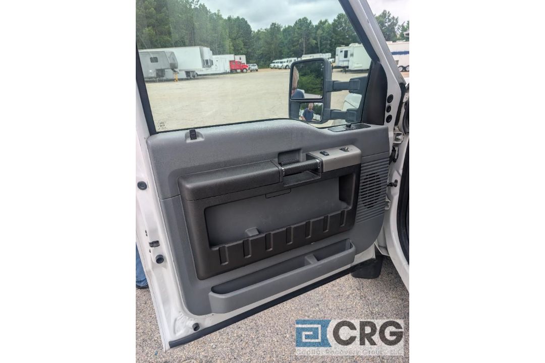 2013 Ford F550 Box Truck - Image 5 of 28