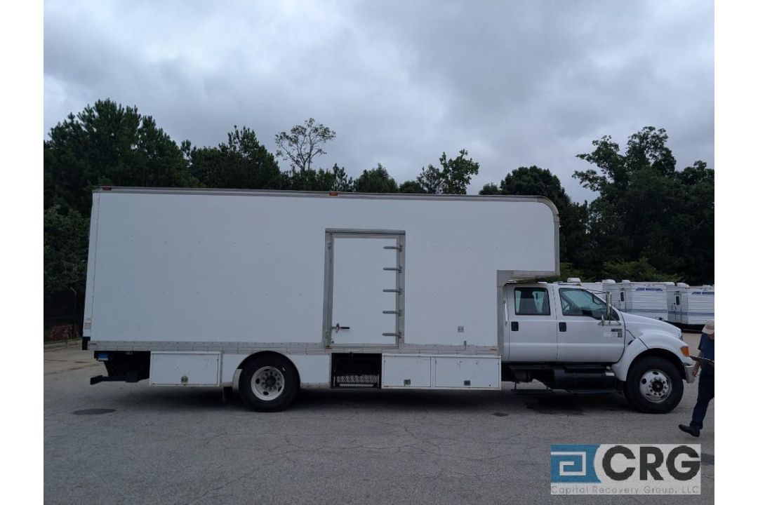 2010 Ford F650 Box Truck - Image 6 of 34