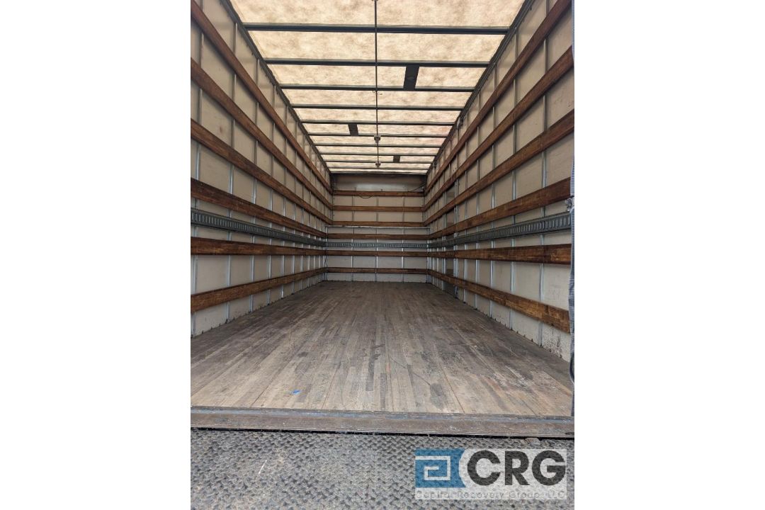 2010 Ford F650 Box Truck - Image 15 of 34