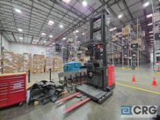 Raymond 560-OPC30TT Order Picker
