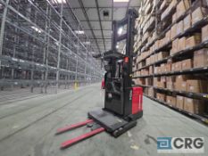 Raymond 560-OPC30TT Order Picker