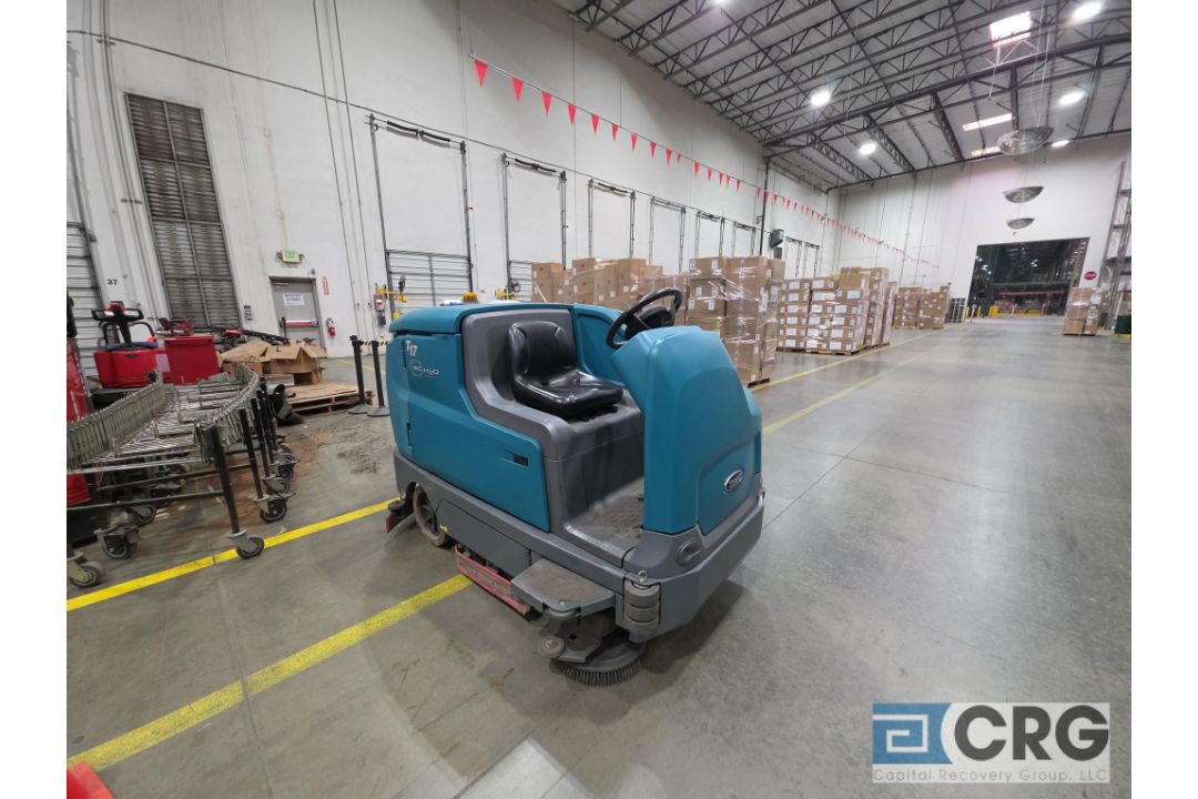 Tennant T17EC Floor Scrubber - Image 1 of 7