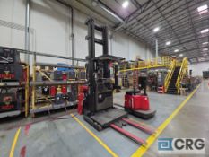 Raymond 560-OPC30TT Order Picker