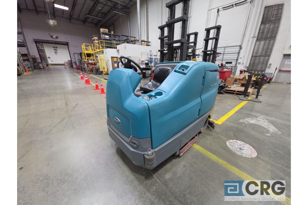Tennant T17EC Floor Scrubber - Image 2 of 7
