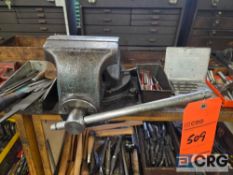 Heavy duty 6 inch bench vise with swivel base