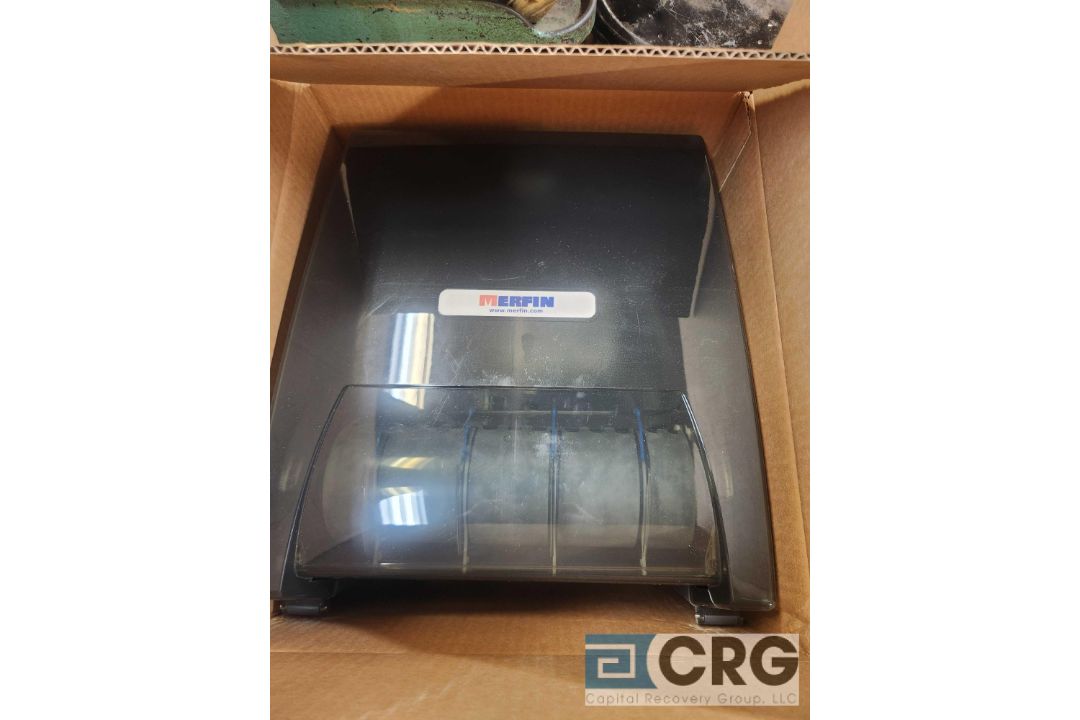 Assorted paper towel dispensers - Image 2 of 3