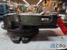 Van Norman 7 inch steel vise