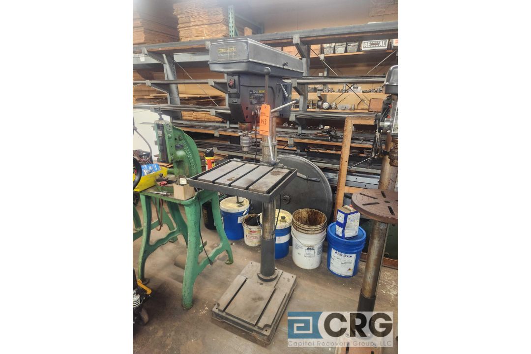 Central Machinery 20 inch floor type pedestal drill press - Image 1 of 3
