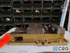 Accupro Gold 6 inch vise with handle