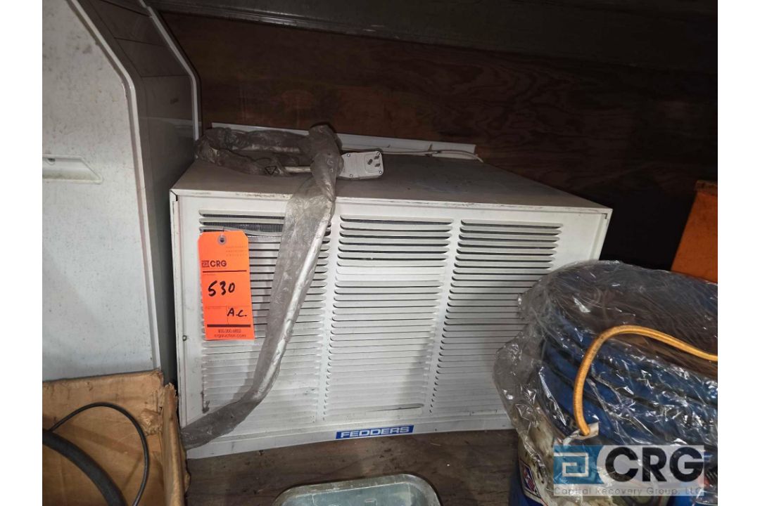 Fedders window AC unit - Image 1 of 2