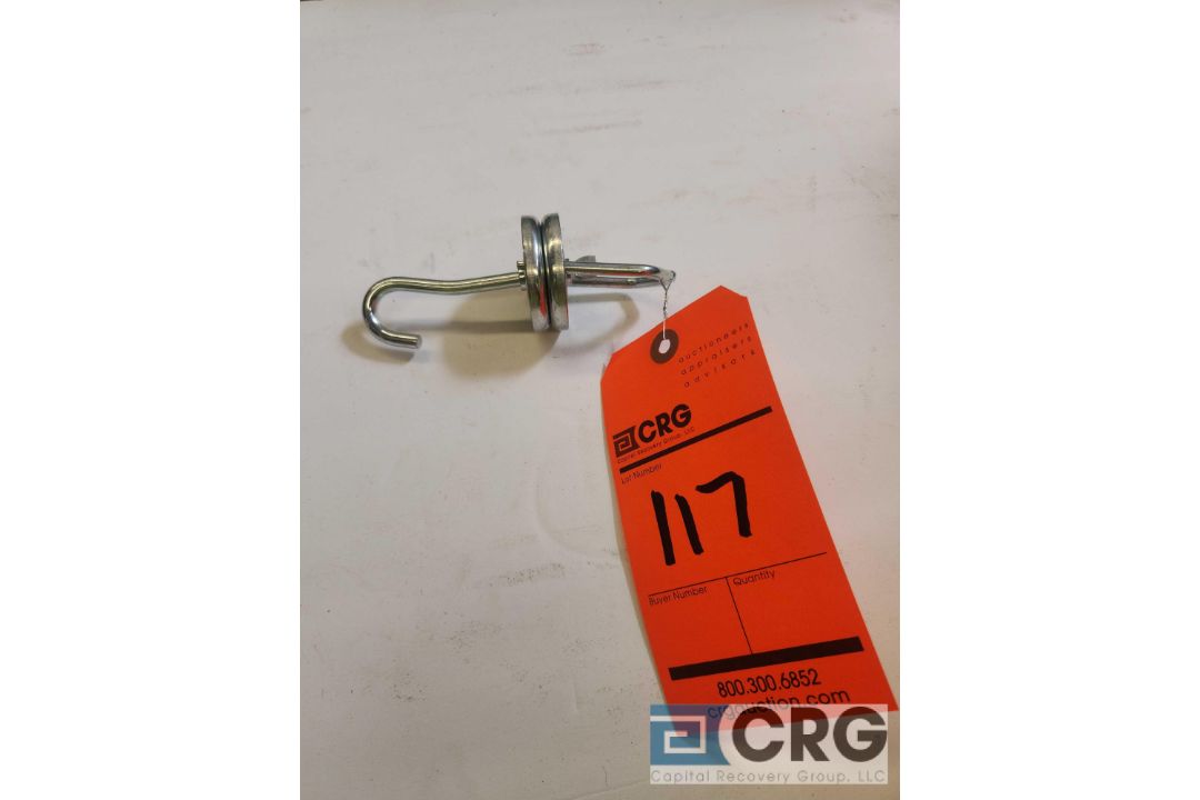Lot of (20) multi-purpose swivel V-hooks - Image 1 of 2