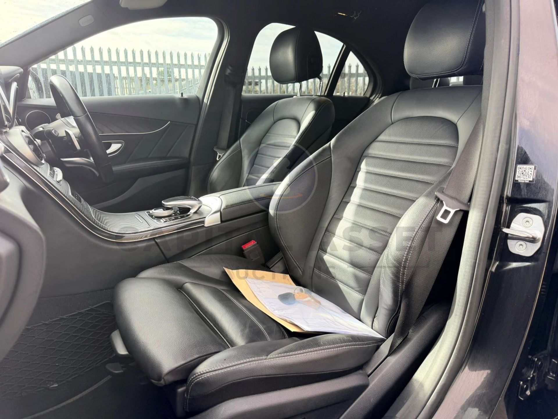 MERCEDES-BENZ C220D *AMG LINE PREMIUM* SALOON (2020 - EURO 6) 9G TRONIC AUTO - SAT NAV *HUGE SPEC* - Image 25 of 28