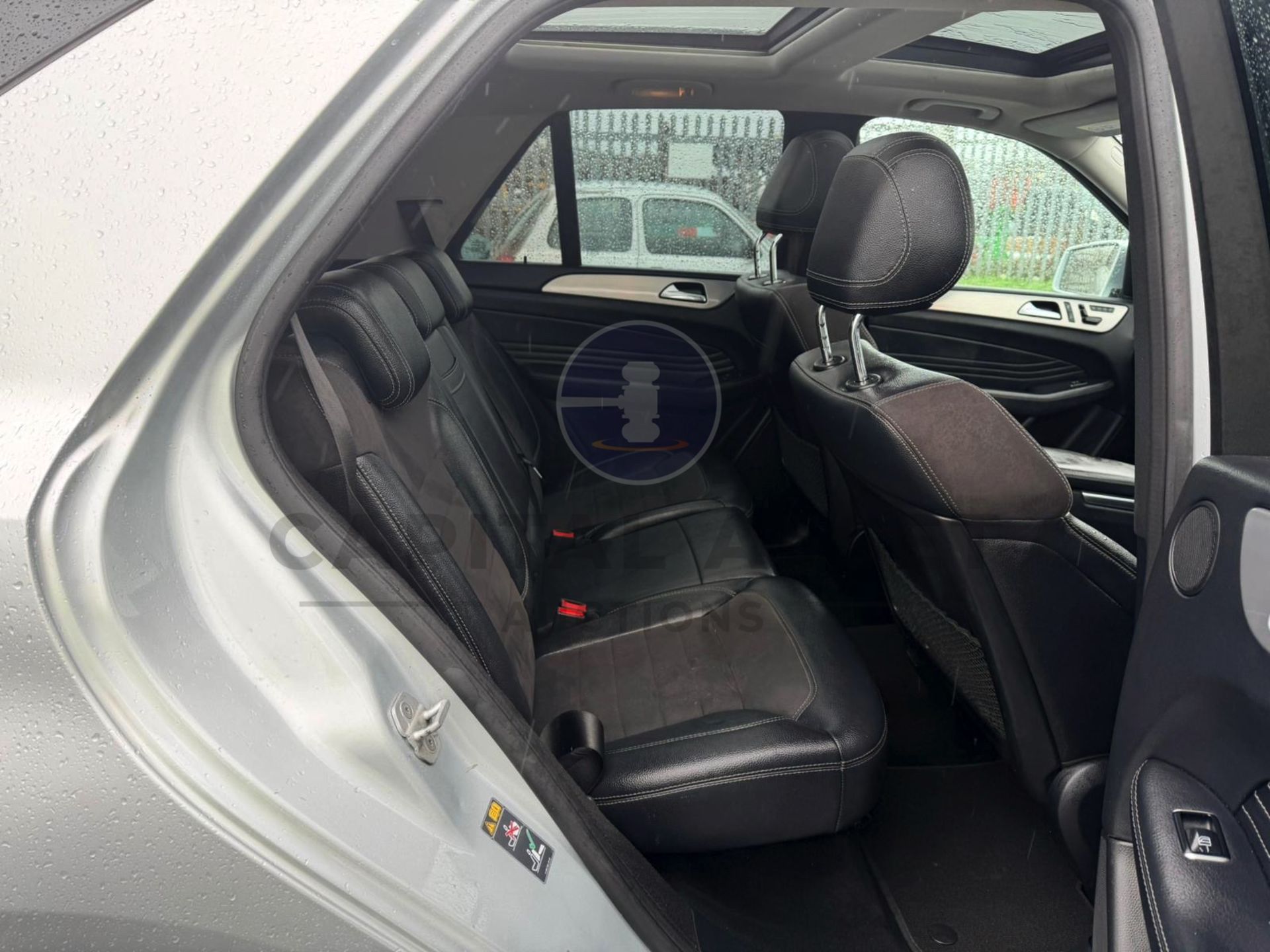 (On Sale) MERCEDES-BENZ ML 250 CDI *AMG LINE PREMIUM* 5 DOOR SUV (64 REG) 7G TRONIC AUTO *HUGE SPEC* - Image 14 of 29